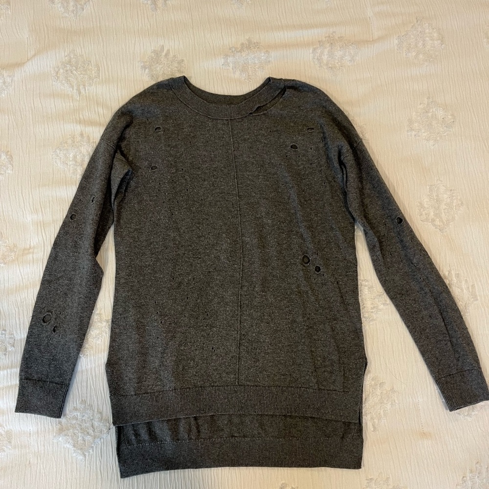trouvé grey sweater, size xs